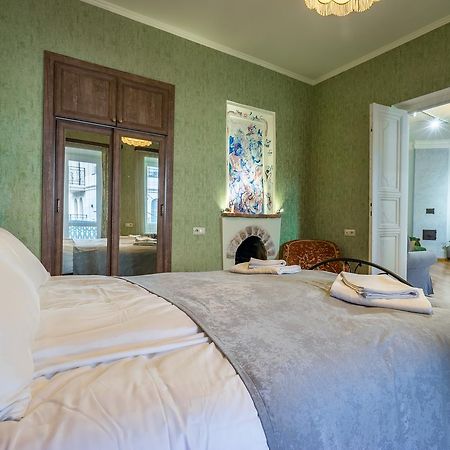 Gallery Apartment Tbilisi Ngoại thất bức ảnh