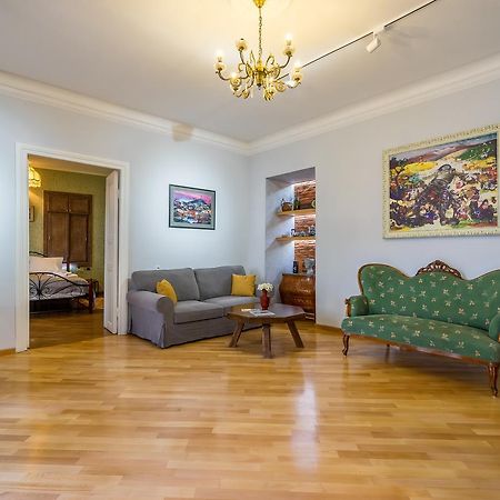 Gallery Apartment Tbilisi Ngoại thất bức ảnh
