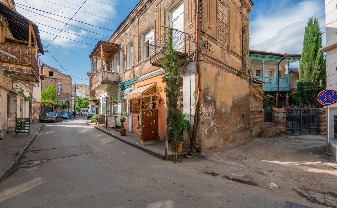 Gallery Apartment Tbilisi Ngoại thất bức ảnh