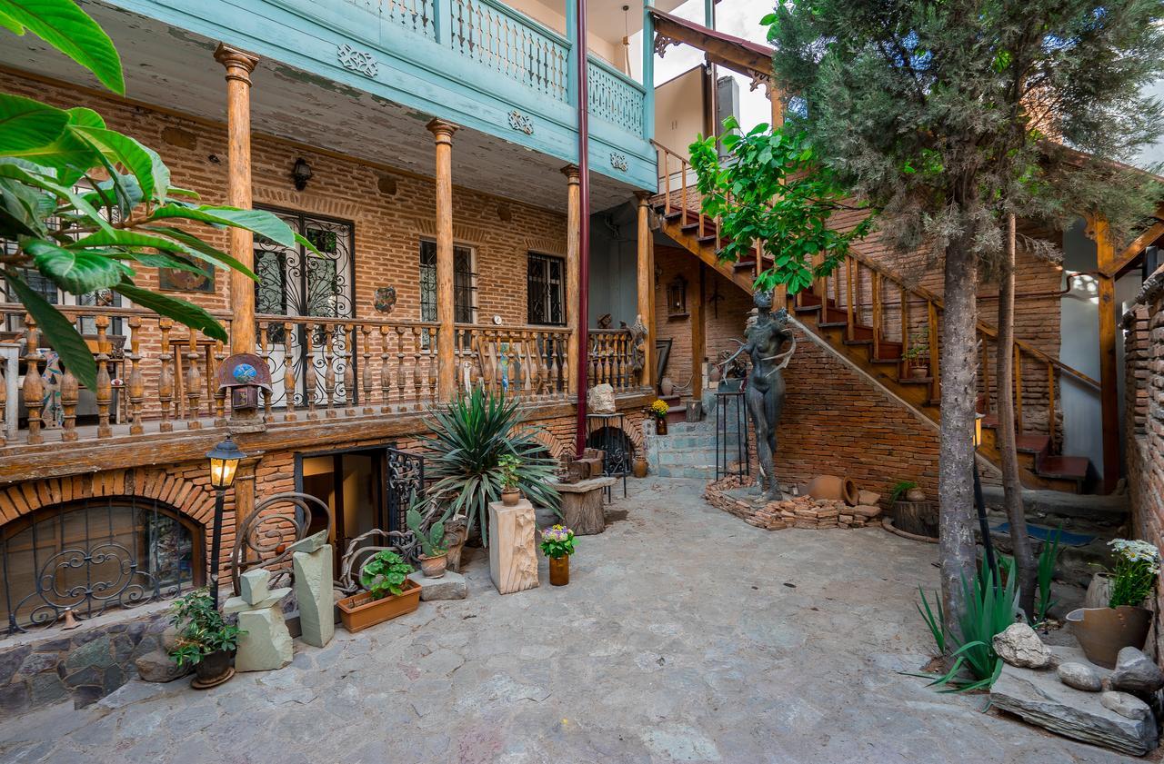 Gallery Apartment Tbilisi Ngoại thất bức ảnh