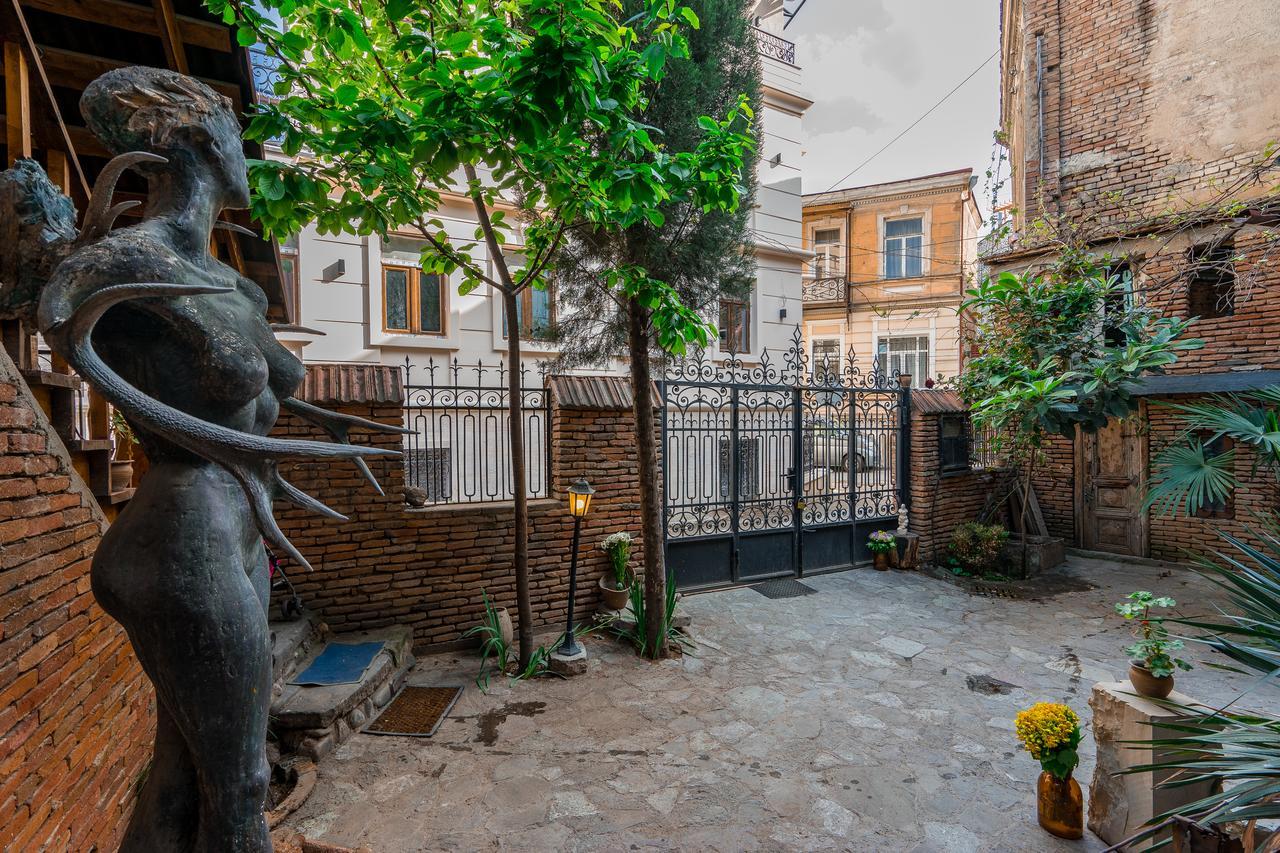 Gallery Apartment Tbilisi Ngoại thất bức ảnh
