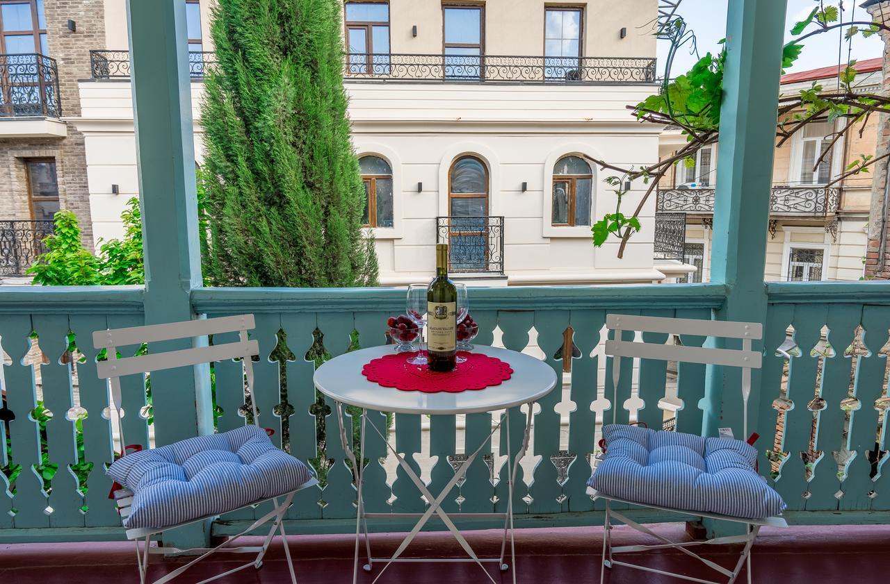 Gallery Apartment Tbilisi Ngoại thất bức ảnh