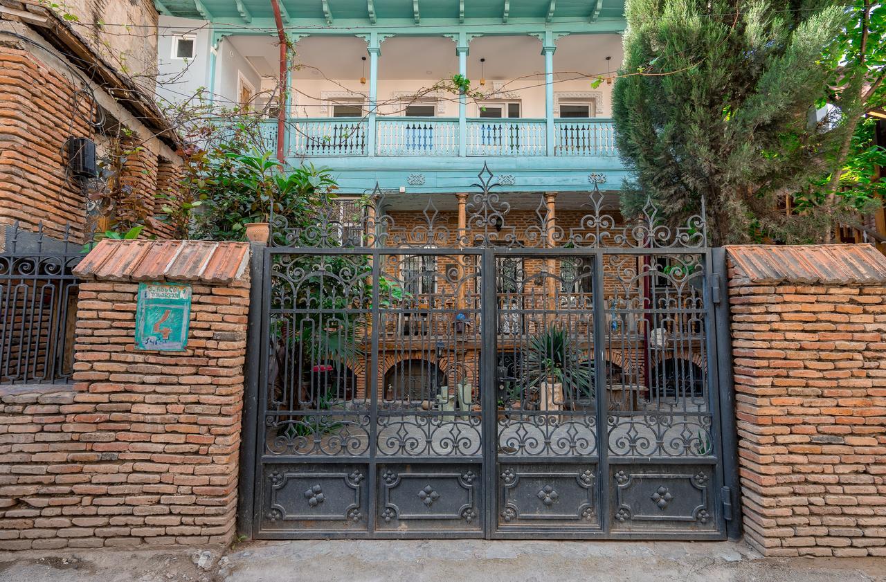 Gallery Apartment Tbilisi Ngoại thất bức ảnh