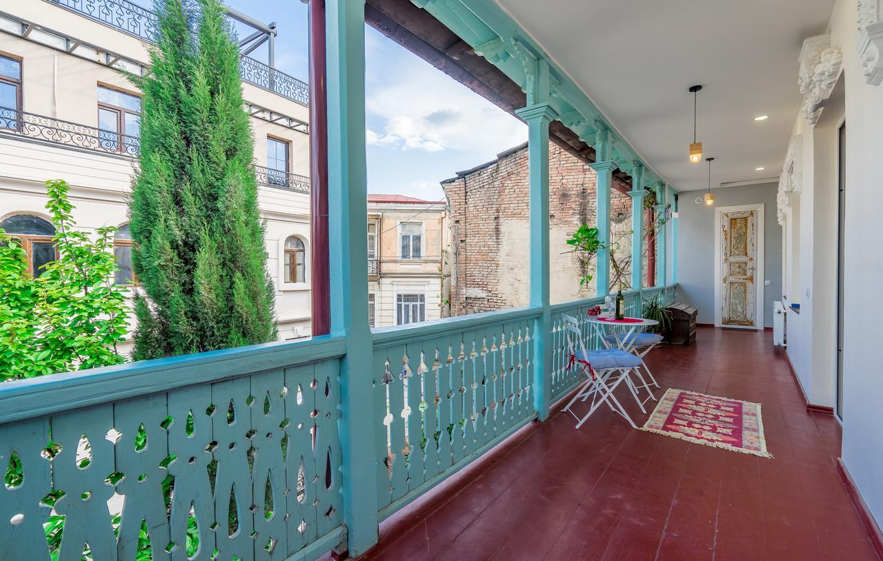 Gallery Apartment Tbilisi Ngoại thất bức ảnh