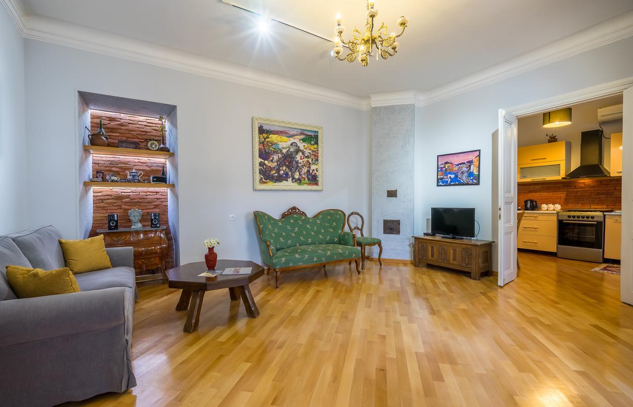 Gallery Apartment Tbilisi Ngoại thất bức ảnh